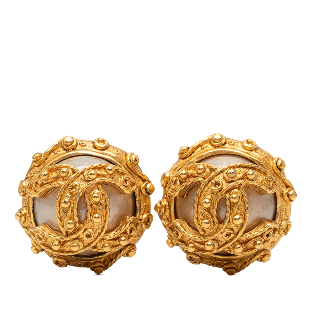 Pre-Loved Chanel CC Gold Plated Faux Pearl Clip On Earrings - Picture 1 of 3